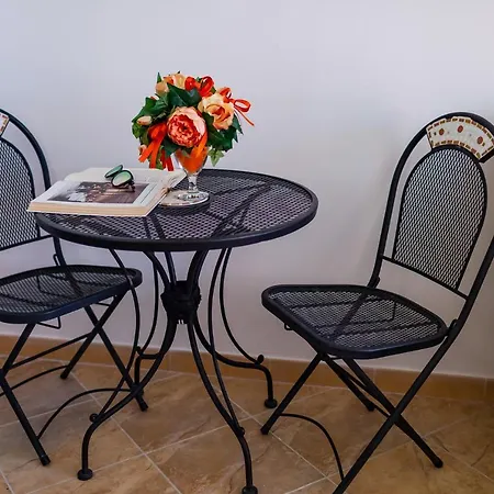 Nucci By Biddizzi Rari - A Pochi Minuti Dalla Con Ampia Veranda